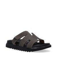 Grå ruskinds slidesandal med tre brede stropper, åben tå og en struktureret sort gummisål. Har en zigzagkant for bedre godt greb.