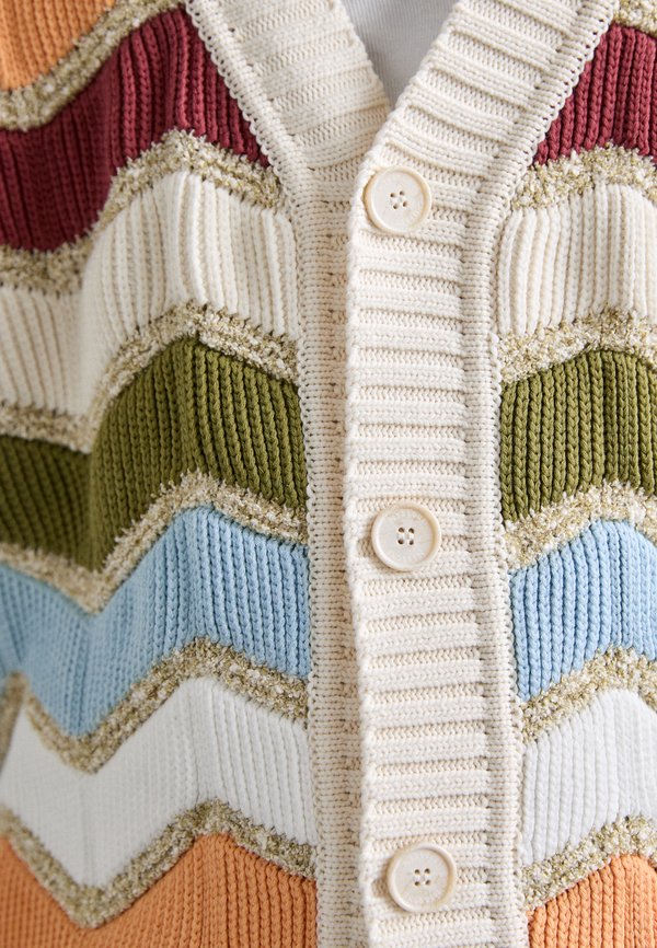 BUTTONED CARDIGAN - Cardigan4