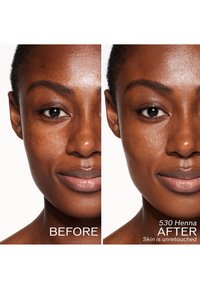 Shiseido REVITALESSENCE SKIN GLOW FOUNDATION SPF30 - Foundation - henna