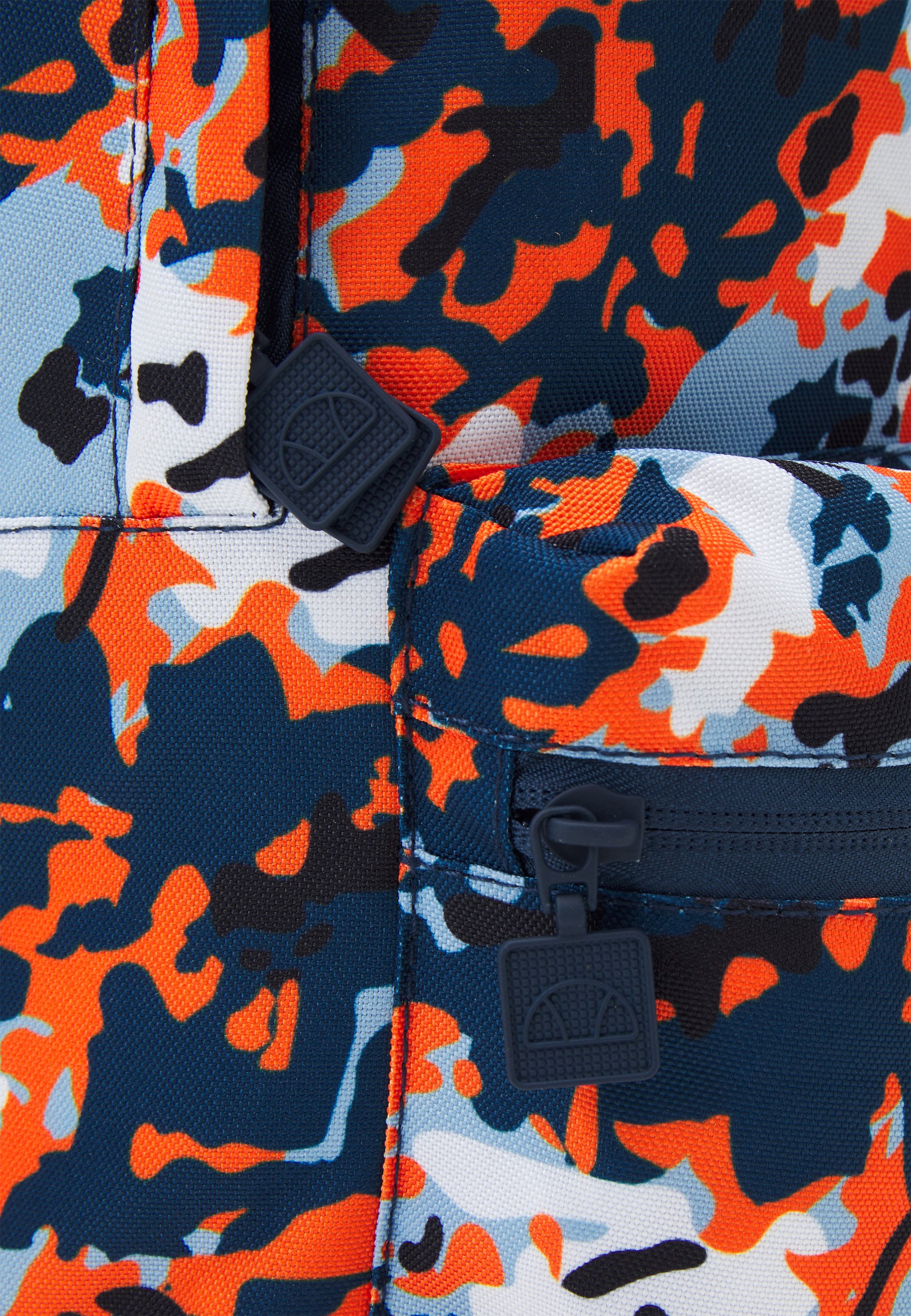 ellesse camo backpack