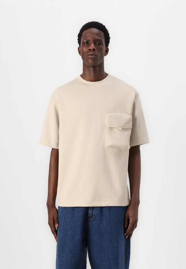 RESERVE POCKET TEE - Basic T-shirt - mist