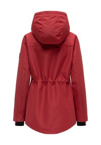 Rote Kapuzenjacke mit langen Ärmeln, elastischem Taillenzug und schwarzen inneren Handgelenkbündchen, von hinten vor weißem Hintergrund gezeigt.