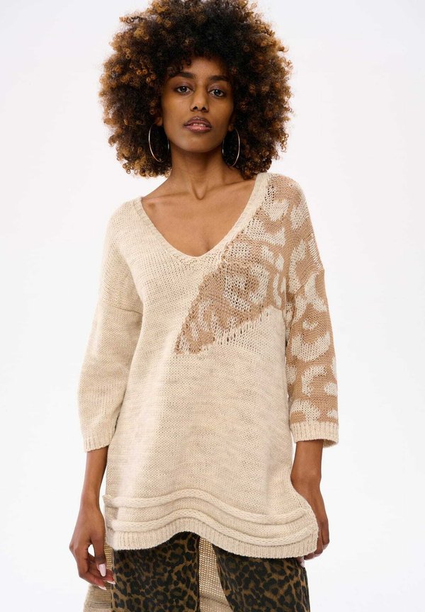 RAJNI - Strickpullover - beige