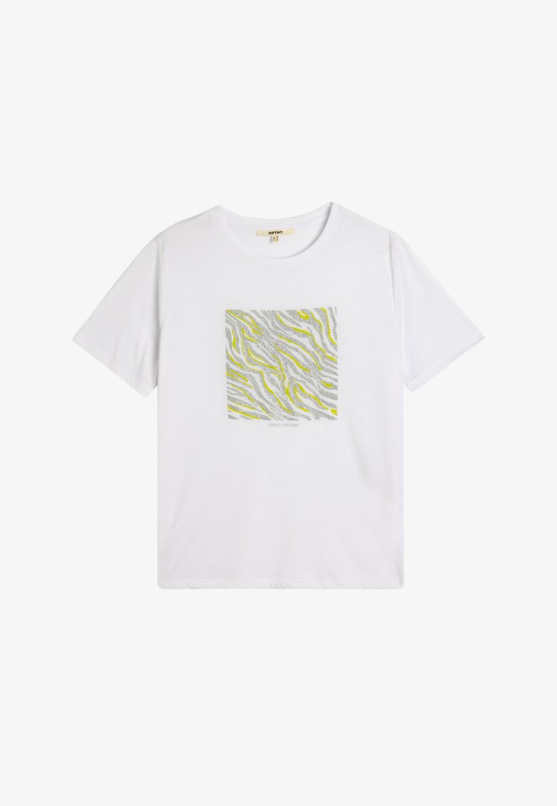 Witte t-shirt met korte mouwen met een vierkante grafische afbeelding in grijze en gele abstracte golfpatronen, gemaakt van zacht katoen.
