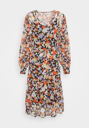 Vestido floral com fundo preto, apresentando flores multicoloridas em laranja, roxo e verde, mangas longas e um laço na cintura.