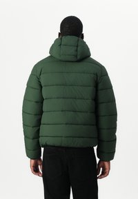 Champion PADDED OUTDOOR JACKET - Zimná bunda - dark green