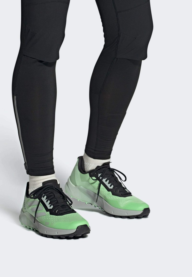 adidas Terrex AGRAVIC FLOW 2.0  - Trail hardloopschoenen - semi green spark   wondersilver   core black
