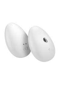 Des écouteurs sans fil avec une finition lisse blanche. Design en forme d'œuf avec un logo discret et deux petits microphones sur un côté.