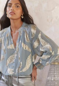 Love & Roses REGULAR FIT - SHIRRED CUFF  - Blusa - grey feather