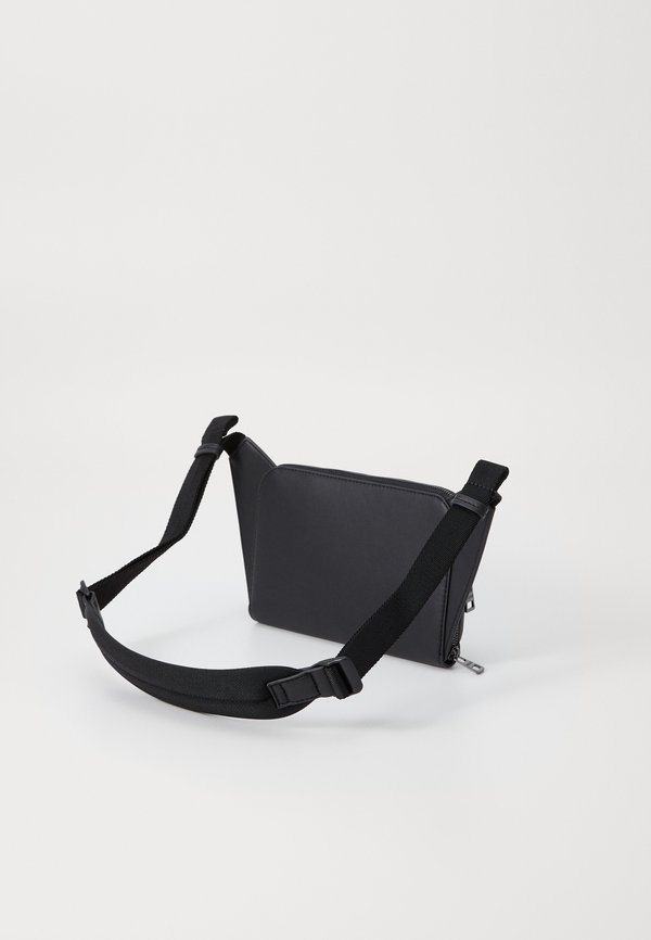 OSCAAR BUMBAG - Bum bag4