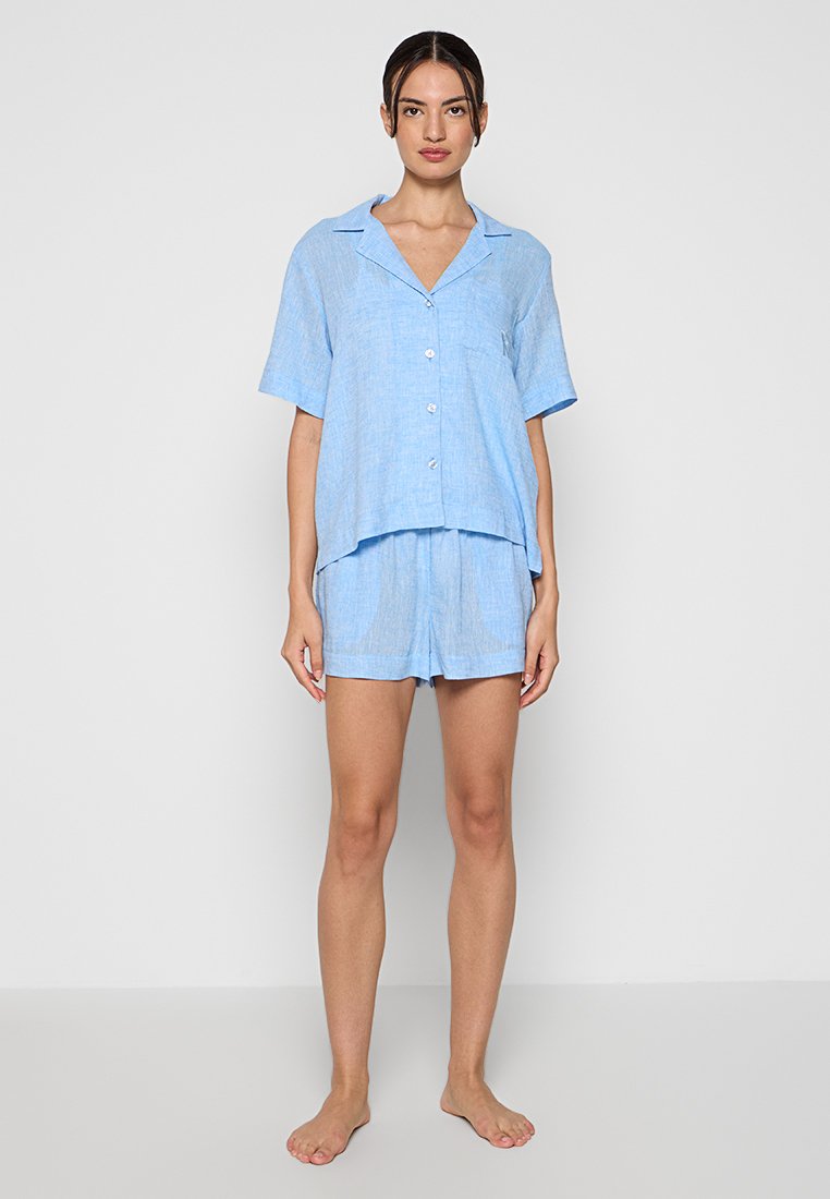 DKNY Loungewear Pyjama lichtblauw DKNY Loungewear Pyjama lichtblauw