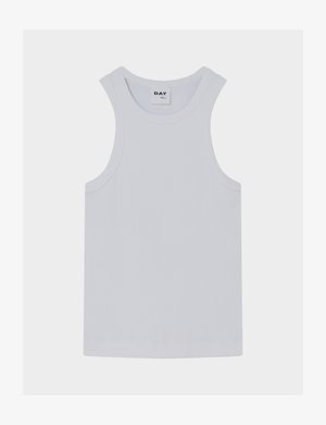 Wit geribd tanktopje met ronde hals en brede schouderbandjes, merklabel "DAY" binnenin de kraag genaaid.