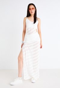 AVA WOMEN LOW - Matalavartiset tennarit - bright white