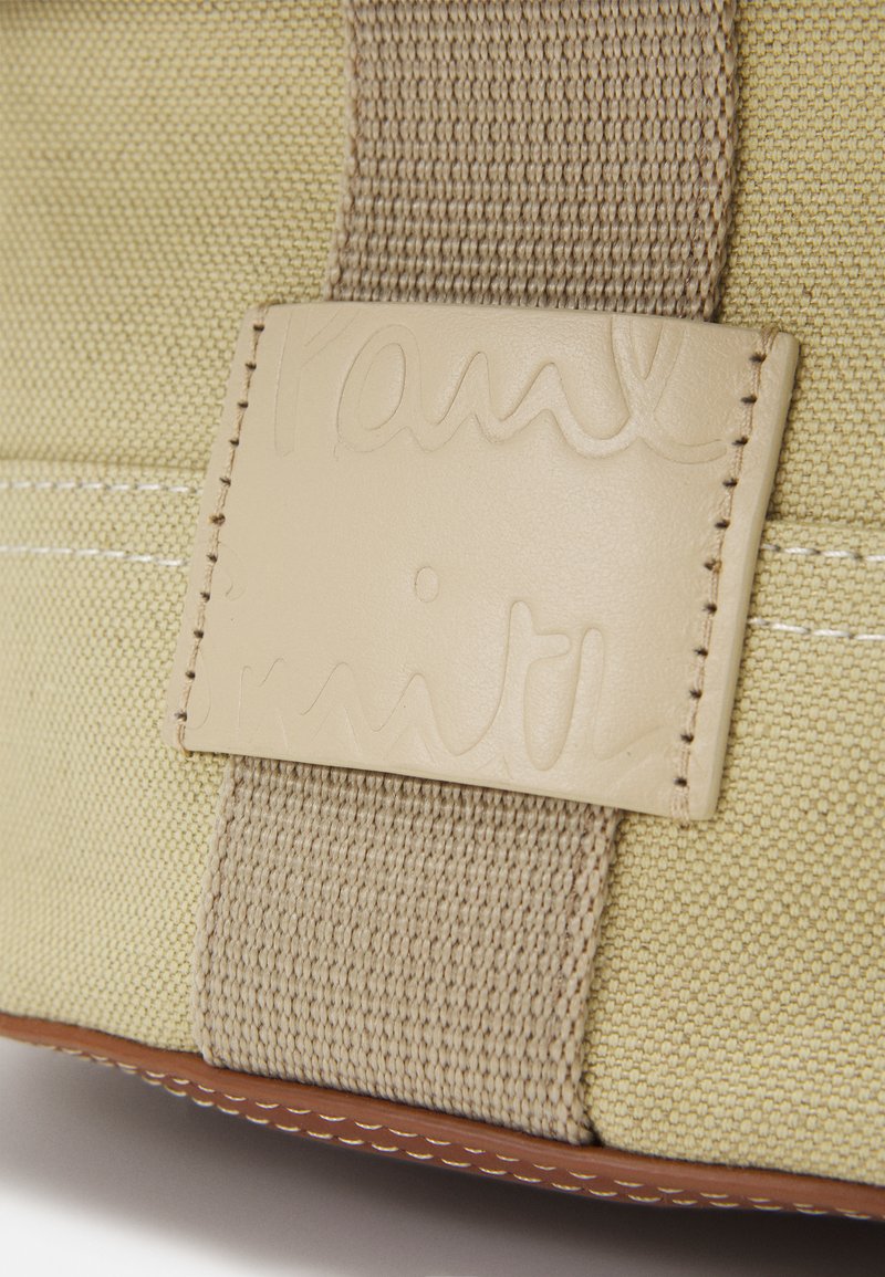 Herren Rucksäcke | Paul Smith HUTILI UNISEX Umhängetasche camel - AW24448 Herren Rucksäcke | Paul Smith HUTILI UNISEX Umhängetasche camel - AW24448