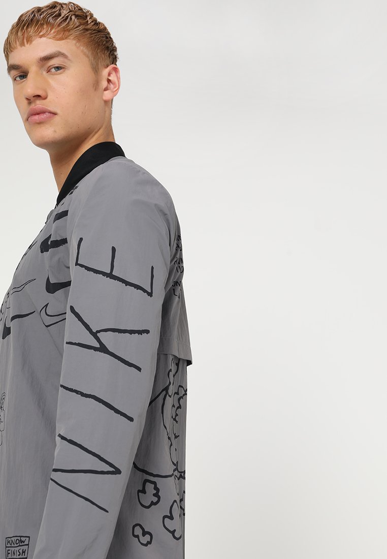 nike performance artist jacket