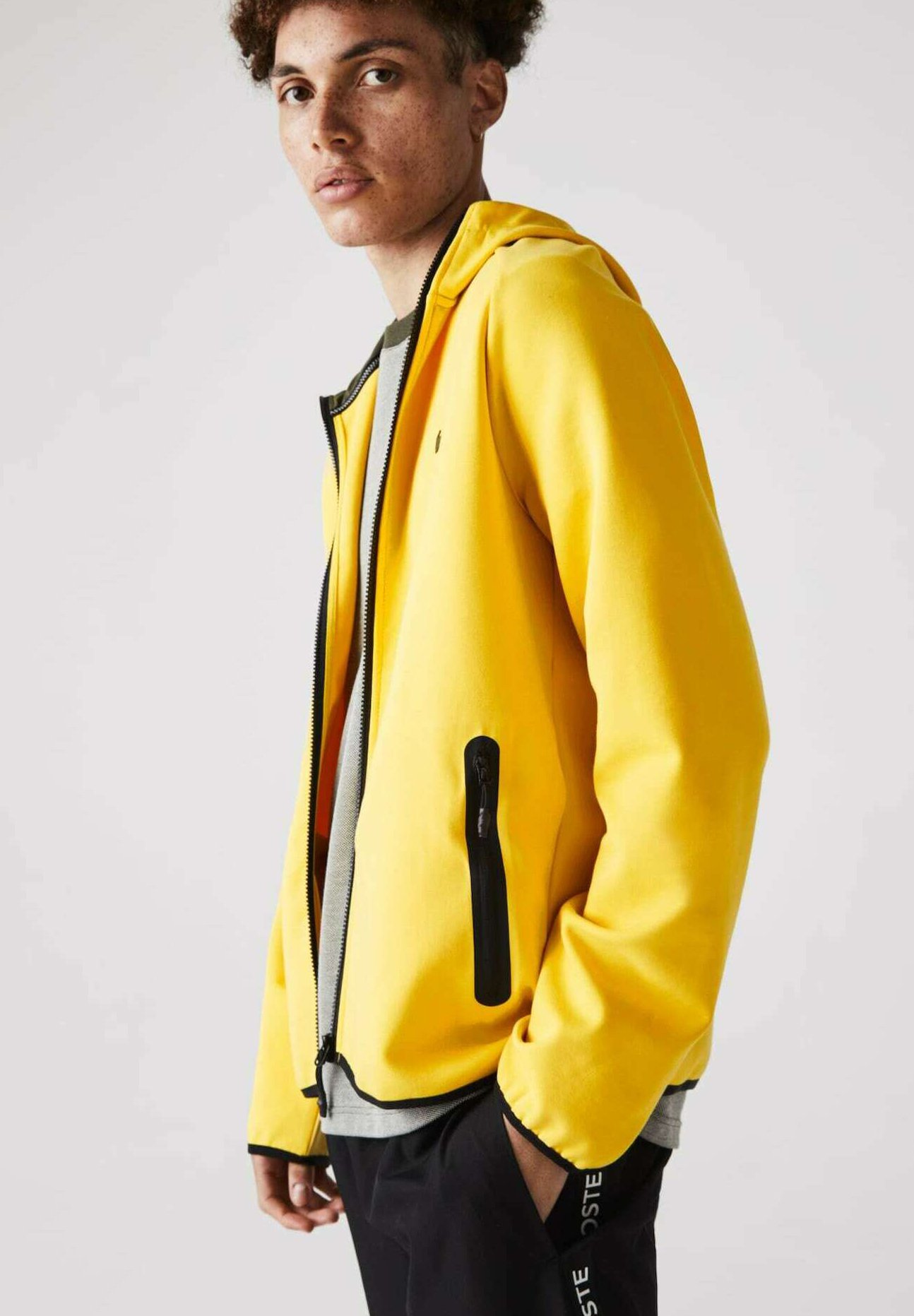 veste lacoste jaune CEGICAP
