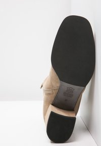 Kennel + Schmenger Botines - camel