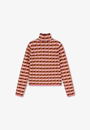 Langsleeve coltrui in roze, crème en bordeaux met een geometrisch patroon van driehoeken. Gebreide textuur, cropped ontwerp en aansluitende mouwen.