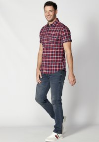 Koroshi SHORT SLEEVE - Košile - rojo   red