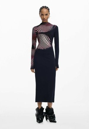 LONG DRESS WITH WAVES   - Stickad klänning - grey