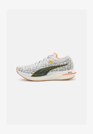 DEVIATE NITRO - Zapatillas de running neutras - nimbus cloud/dark slate/bamboo