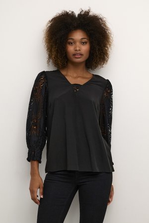 ELS-CA02436E2 BLACK&CREAM BLOUSE