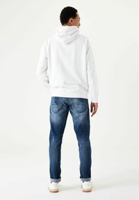 Thumbnail Image 2