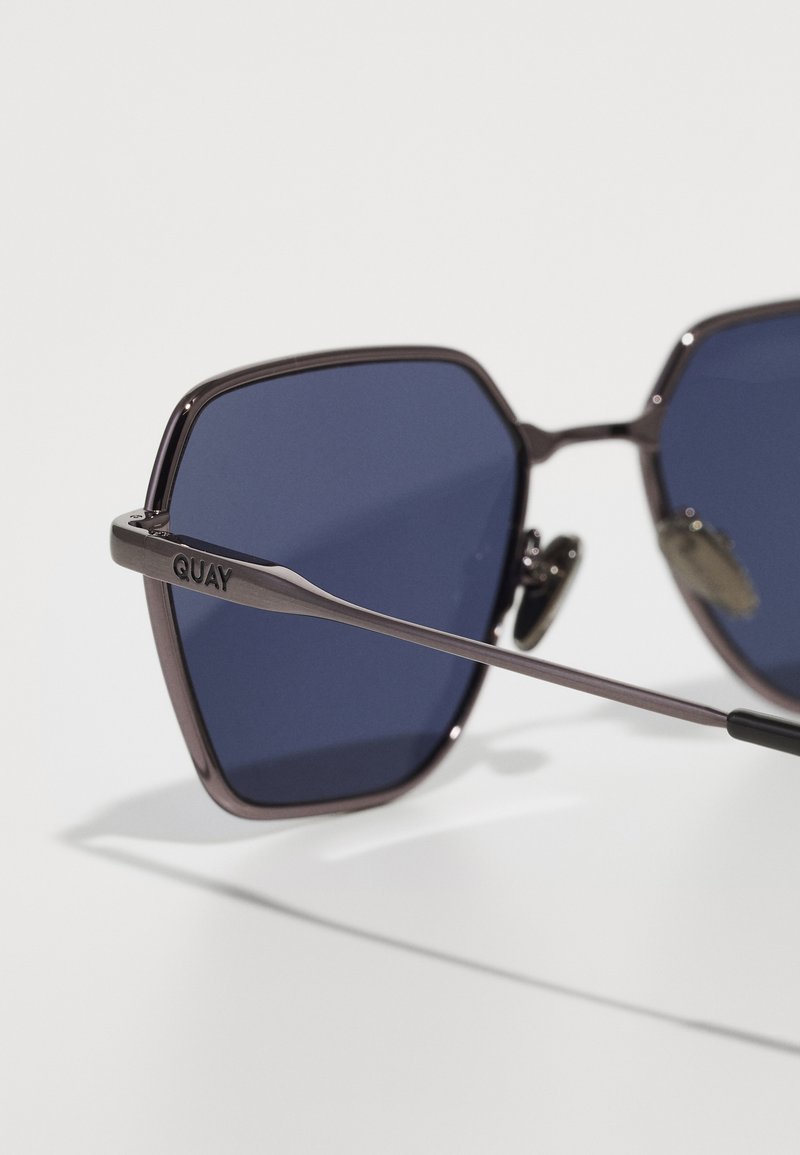 QUAY AUSTRALIA WORLD TOUR - Sunglasses - silver-coloured  display picture 1