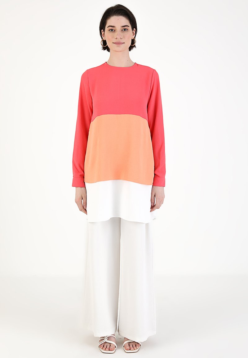 Chanté - Kalina Active Tunic in Blush Pink