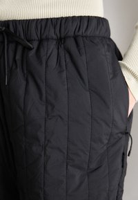 Thumbnail Image 7