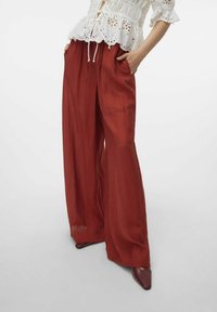 Vero Moda GAJA  - Broek - barn red