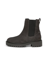 Botte Chelsea grise en suède avec panneaux latéraux �élastiques, tirant et une semelle en caoutchouc épaisse dotée d'un motif de crampons pour une meilleure adhérence.