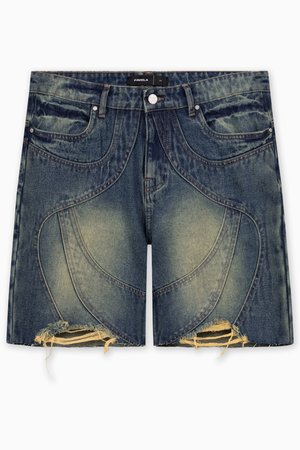 Denimshorts med en lys til mørk blå gradient, buede stikninger, slidte kanter og to forlommer. Mærkenavn synligt på mærket.