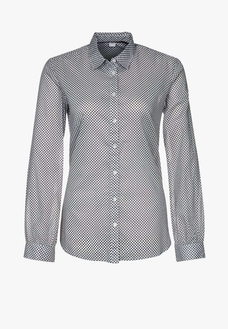 Camicia button-down a scacchi in bianco e nero, con maniche lunghe, colletto standard e una texture del tessuto liscia. Caratterizzata da una fila di bottoni.