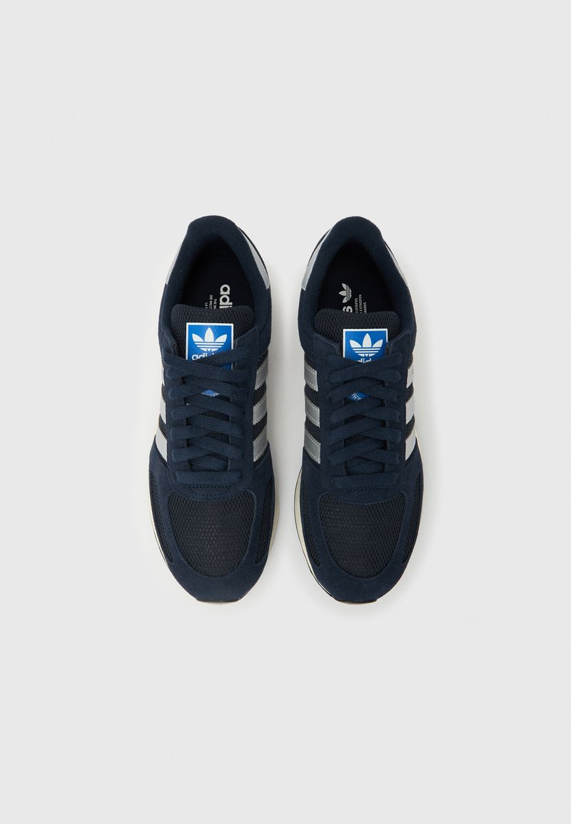 adidas gazelle silver green womens Blue adidas Originals LA Trainer OG main image 1