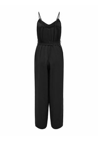 Zwarte jumpsuit met dunne verstelbare bandjes, een V-halslijn en een taille met riem. De stof lijkt lichtgewicht en heeft een lichte textuur, met wijde pijpen.