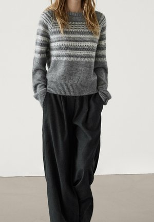 Pullover - grey