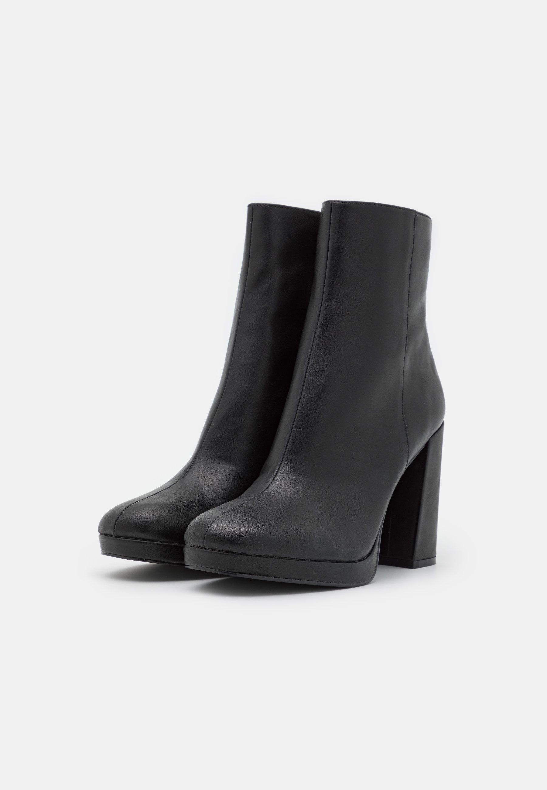 Steve Madden MAIN - High heeled ankle 
