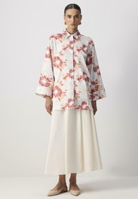 Touché Privé PATTERNED - Button-down blouse - orange