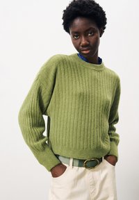 FRNCH NAICHA - Pullover - olive