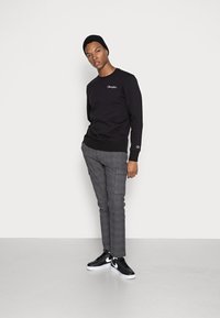 Champion Rochester CREWNECK - Sweater - black