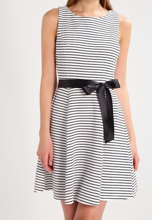 Robe de jour - white