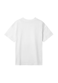 Hvid bomulds T-shirt med rund hals og korte ærmer, med en ensfarvet ryg uden grafik eller mønstre. Blød tekstur og almindelig pasform.