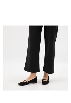 Wojas - Baleriny z zapięciem