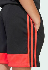 adidas Performance Sportske kratke hlače - black   lucid red