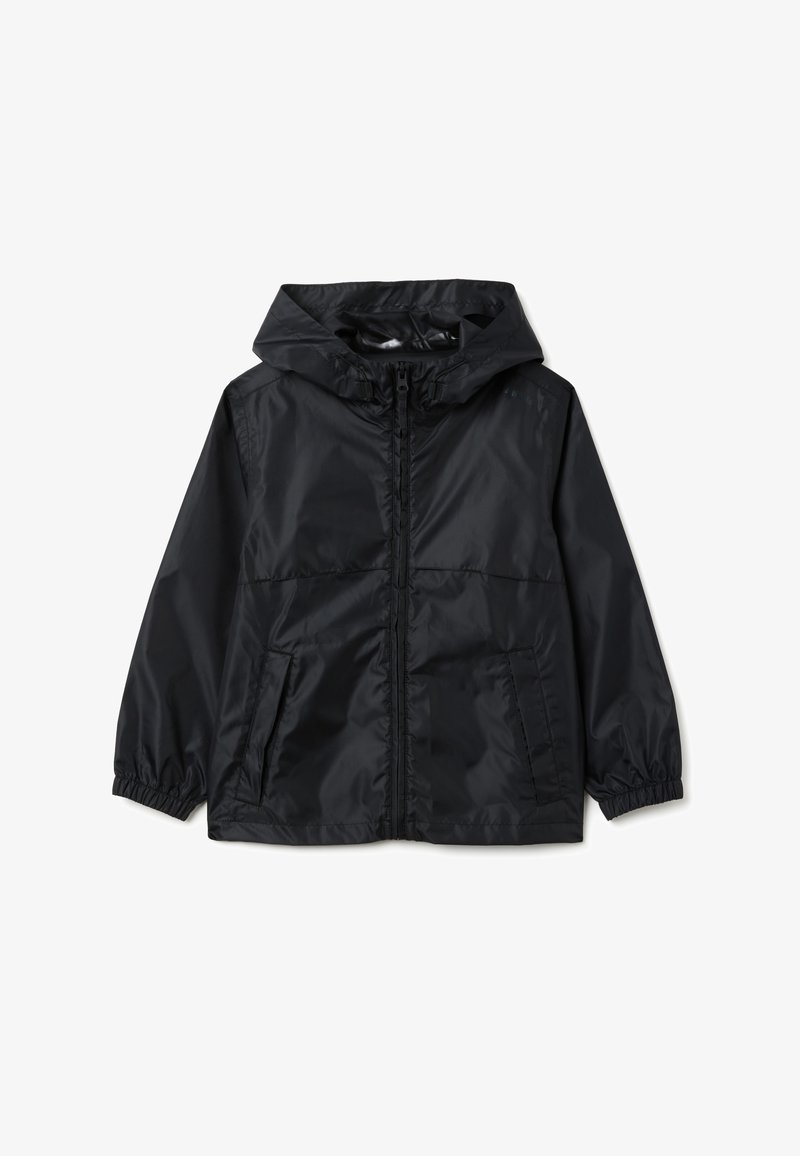 Veste noire légère avec capuche, fermeture éclair sur le devant, deux poches latérales et poignets élastiques, présentée sur fond blanc.