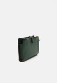 MICHAEL Michael Kors JET SET WRISTLET - Piniginė - bosco