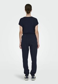 ONLY Play JOGGING ONPLUX NORMAL GESCHNITTEN - Pantalones deportivos - maritime blue