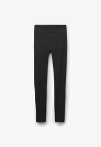 Vald, black