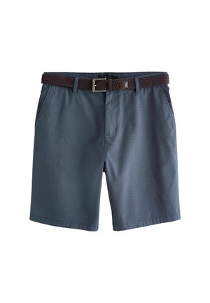 Herren Shorts in Marineblau aus strukturiertem Stoff mit einem gewebten braunen Gürtel, ausgestattet mit zwei Vordertaschen und einem flachen Schnitt.